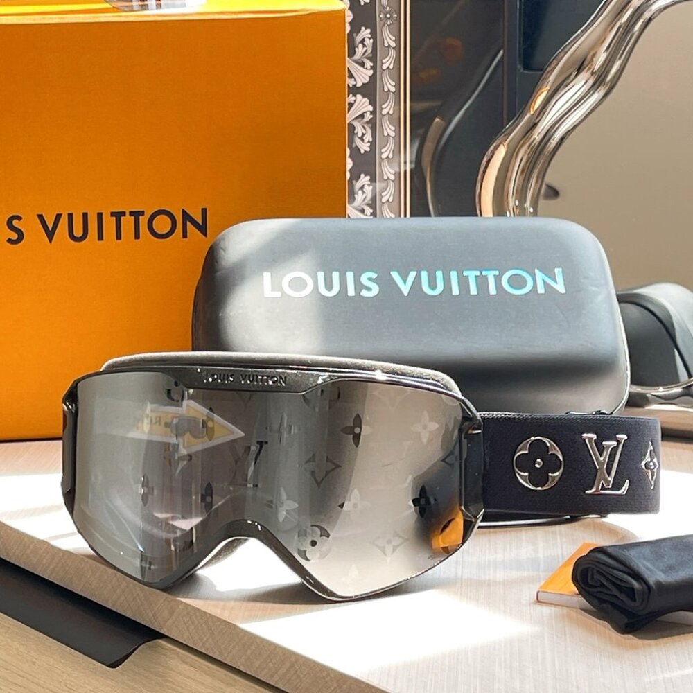 Louis Vuitton Ski Goggles with Monogram